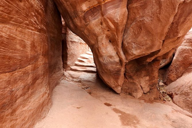 2 Day Tour to Petra and Wadi Rum from Tel Aviv - Petra begins early and ends too soon