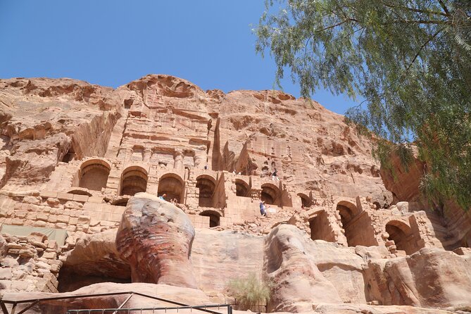 2 Day Tour to Petra and Wadi Rum from Tel Aviv - The return to Israel takes most of the evening