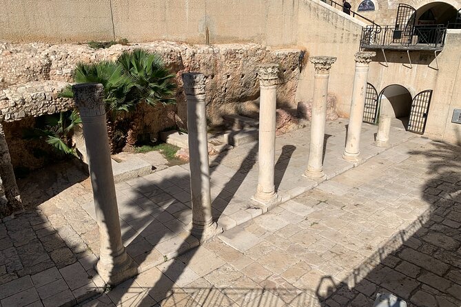 Classic Jerusalem Old City Tour - Dguide Self Guiding App - Roman Cardo and the Medeba Map Show a Rebuilt Jerusalem