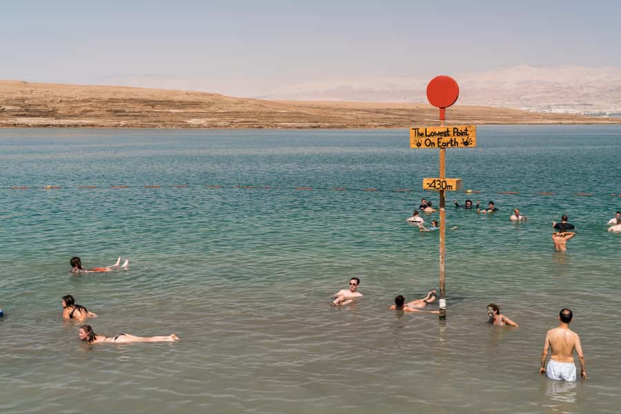 From Jerusalem: Relaxing Dead Sea Spa & Sightseeing Day Tour - Arriving at the Dead Sea resort