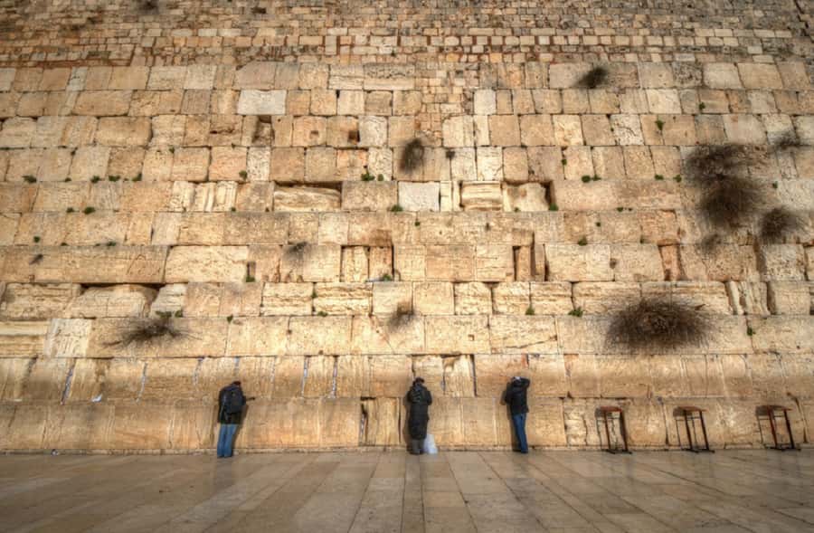 From Tel Aviv: Highlights of Jerusalem's Old City - Mount Zion connects Christian and Jewish traditions
