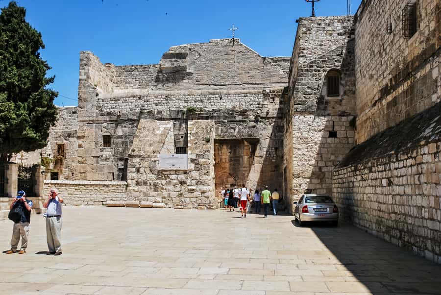 From Tel Aviv: Jerusalem and Bethlehem Guided Day Trip - Entering Jerusalem through the Armenian Quarter