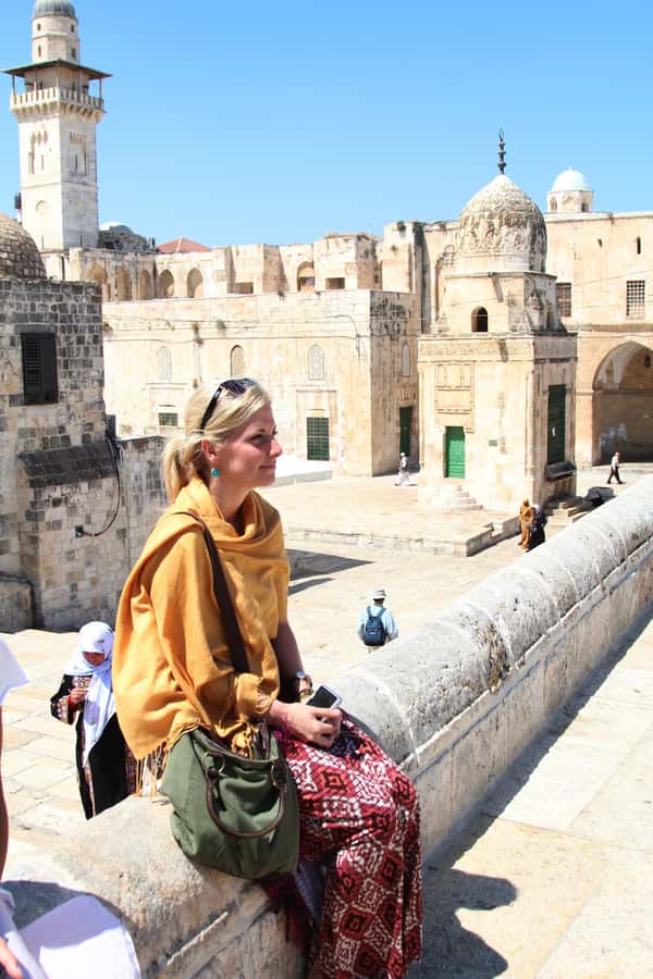 From Tel Aviv: Jerusalem Old City Guided Tour - Walking the Via Dolorosa to the Church of the Holy Sepulchre