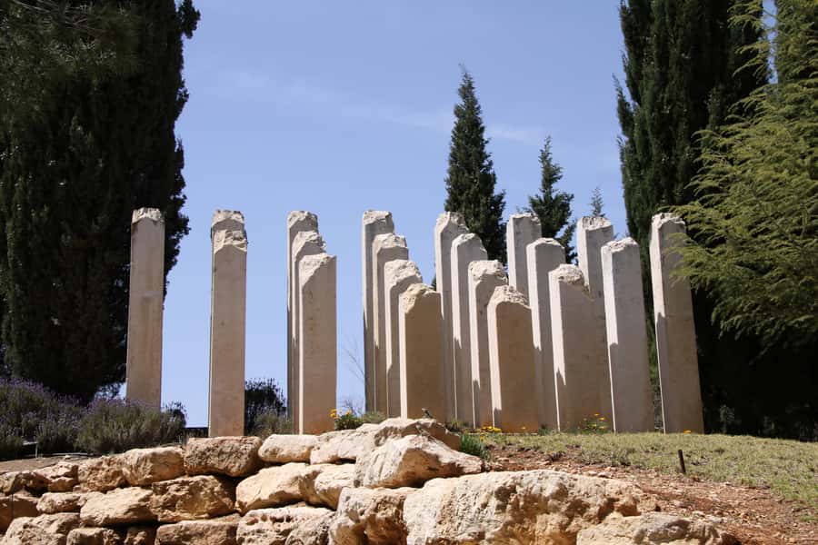 From Tel Aviv: Jerusalem Old & New City Bus Tour - Yad Vashem: the day’s most serious stop