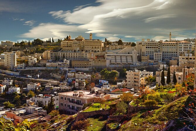 Full-Day Holy City of Jerusalem and Bethlehem Private Guided Tour - What the vehicle and private format add