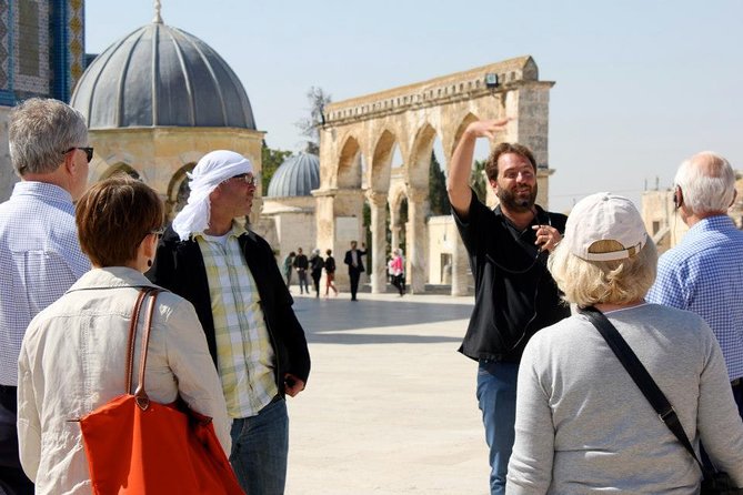 Jerusalem: Dual Narrative Tour - The Jewish Quarter and the Roman Cardo