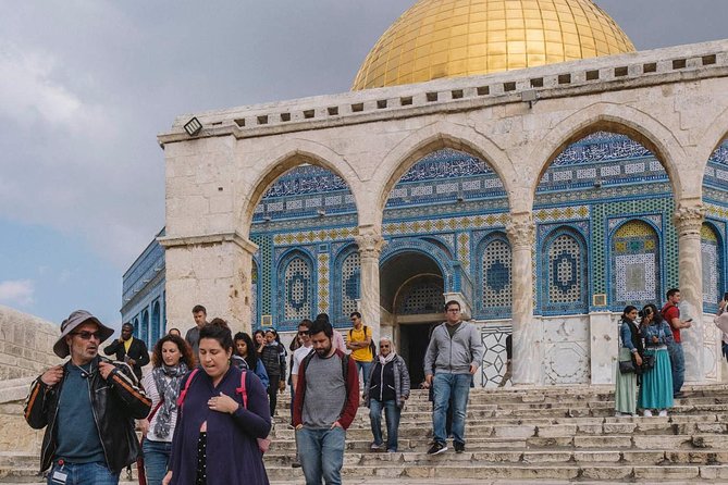 Jerusalem: Dual Narrative Tour - Church of the Holy Sepulchre: One Site, Several Stories