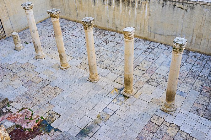 Jerusalem Half Day Tour: Holy Sepulchre and Western Wall - The Christian Quarter and Via Dolorosa