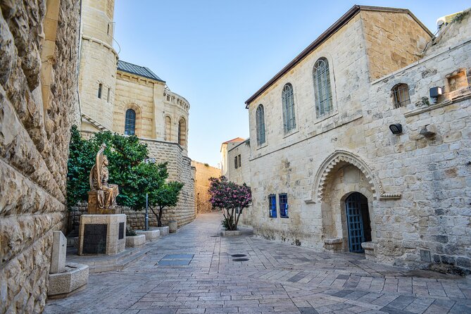 Jerusalem Half Day Walking Tour (3 hours) from Jerusalem - The Western Wall in a short visit