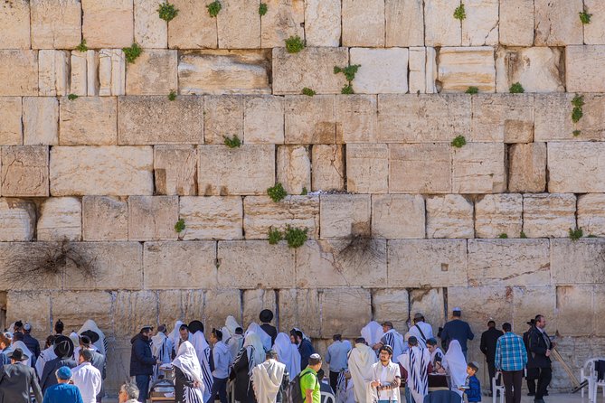 Jerusalem Half Day Walking Tour (3 hours) from Jerusalem - Which guide can shape the morning