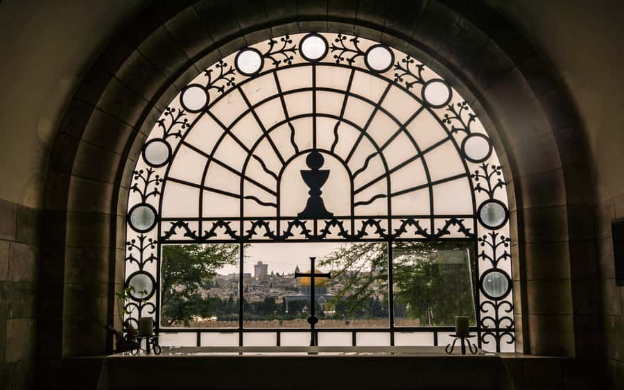 Jerusalem: Mount of Olives Guided Tour - The cemetery and the view across Jerusalem
