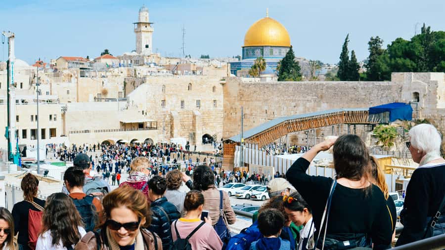 Jerusalem: Old City Shabbat Experience and Walking Tour - Guides Liran, Orna, And The Value Of Explanation