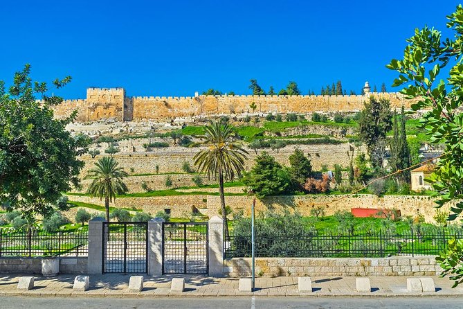 Jerusalem Temple Mount & Dome of the Rock - Seeing the Dome of the Rock from outside