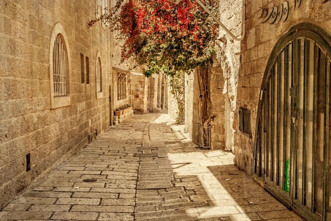 Jerusalem Walking Tour - Adding the Western Wall Tunnels for 25 NIS