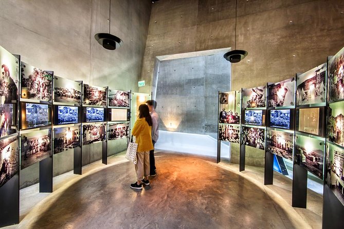 Jerusalem Yad Vashem Holocaust History Museum Tour - Leszno Street and the Warsaw Ghetto