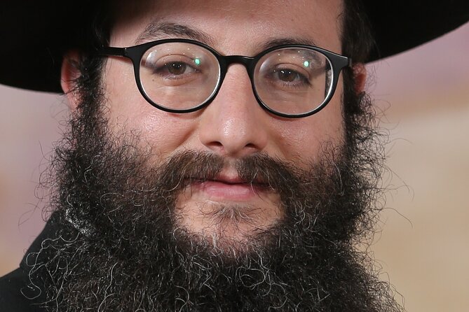 Kabbalah Heritage Walk - Meeting the scholar who guides the walk