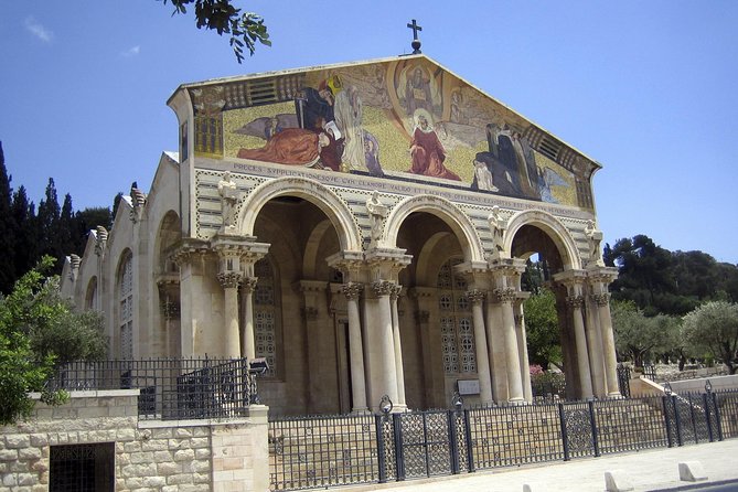 Old and New Jerusalem Full-Day Tour - Guides, group size, and the morning shuffle