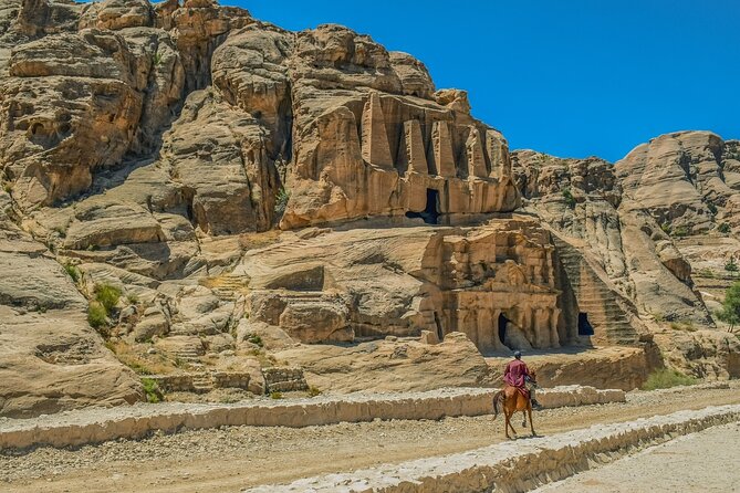 Petra 1-Day Tour from Jerusalem with FREE Authentic Lunch - The Included Local Lunch