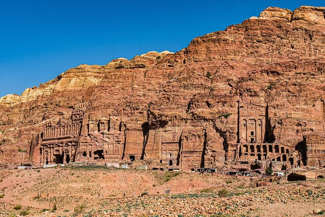 Petra 1-Day Tour from Tel Aviv with FREE Authentic Lunch - The 2.5-hour ride to Petra