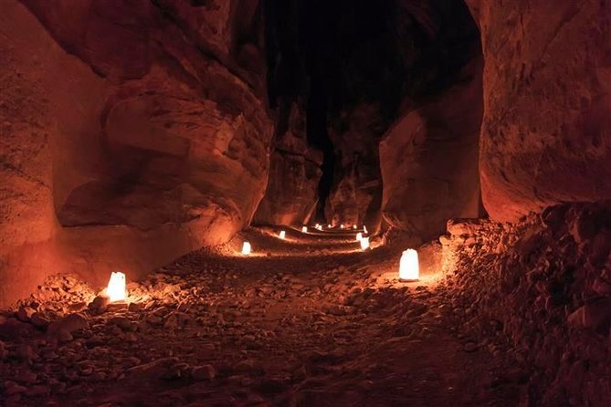 Petra 2-Day Tour from Tel-Aviv - Group size, guides, and the pace of the trip