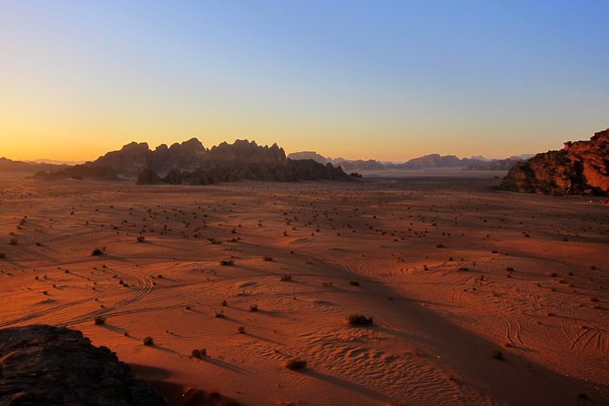 Petra & Wadi Rum 3 Days 2 Tour Nights from Eilat border - Day 1: From the Eilat border to Petra