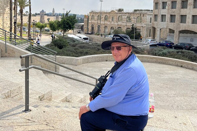 Private Guided Tour in old city Jerusalem - The Western Wall in a short, meaningful stop