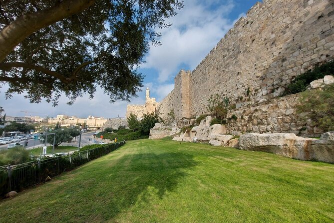 Private Tour from Tel Aviv to Jerusalem - Walking the Via Dolorosa station by station