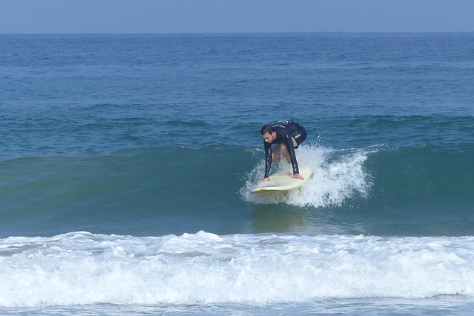 Professional Surfing lessons in the heart of Tel Aviv - What the published praise tells me
