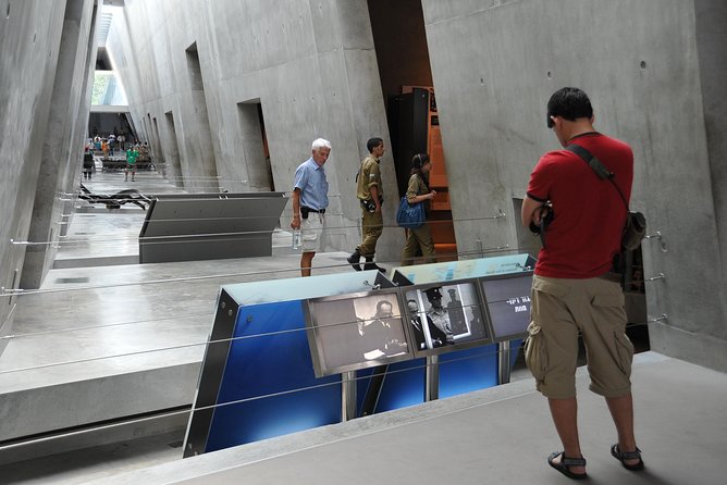 Skip the Line:1.5Hour AudioTour - Yad Vashem Holocaust Remembrance Center Ticket - Why Yad Vashem works best at your own pace