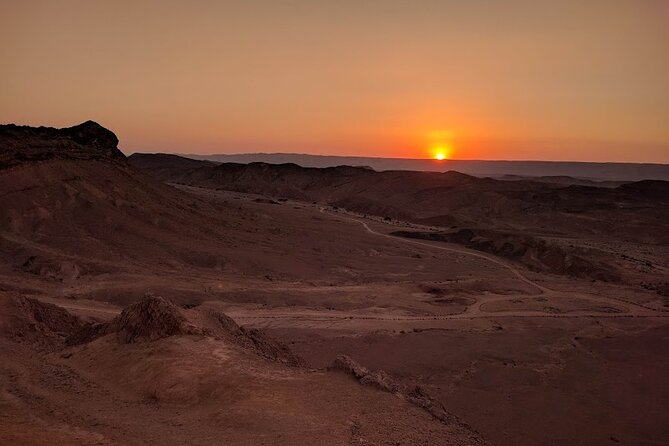 Sunset time Ramon Crater Jeep tour, bonfire and stargazing - What makes the stargazing personal