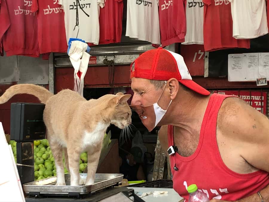 Tel Aviv: 2-Hour Carmel Market Tour in English with Lunch - Who will enjoy this market walk most?
