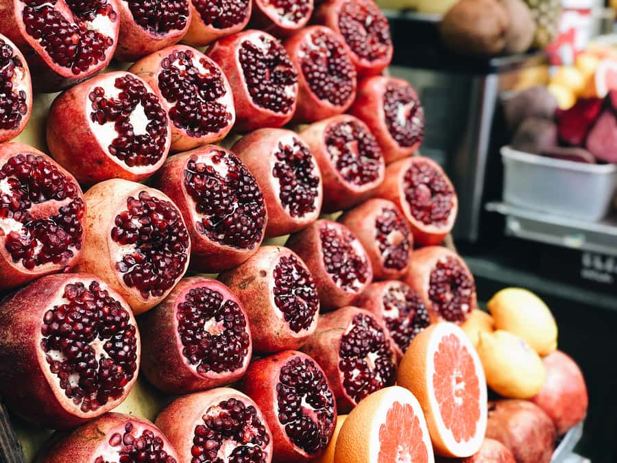 Tel Aviv: Carmel Market & Tel Aviv Tour with Tastings - A four-hour introduction to Tel Aviv on foot