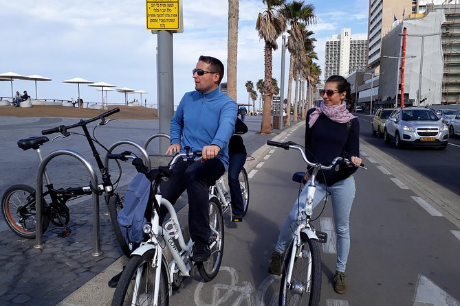 Tel Aviv Highlights Bike Tour - Tel Aviv Port and the farmers market