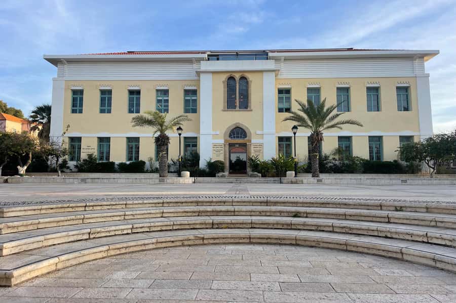 Tel Aviv: Neve Tzedek Cultural Walking Tour - Why Neve Tzedek Makes a Good First Walk