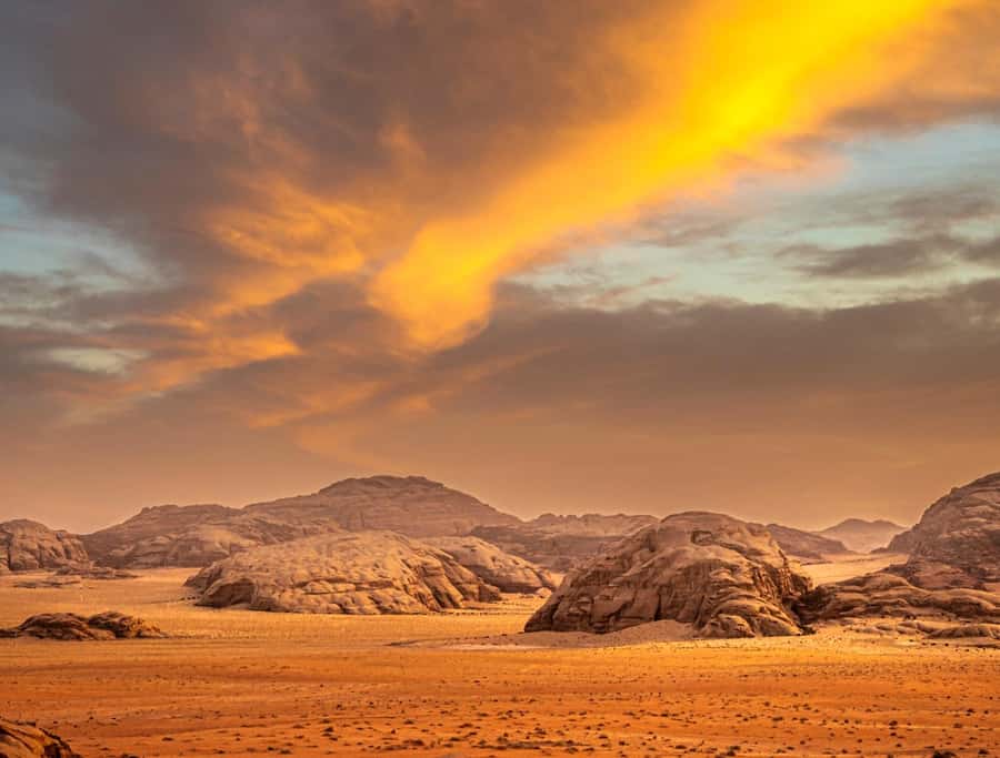 Tel Aviv: Petra & Wadi Rum 2-Day Glamping Trip with Flights - Wadi Rum by Jeep before sunset