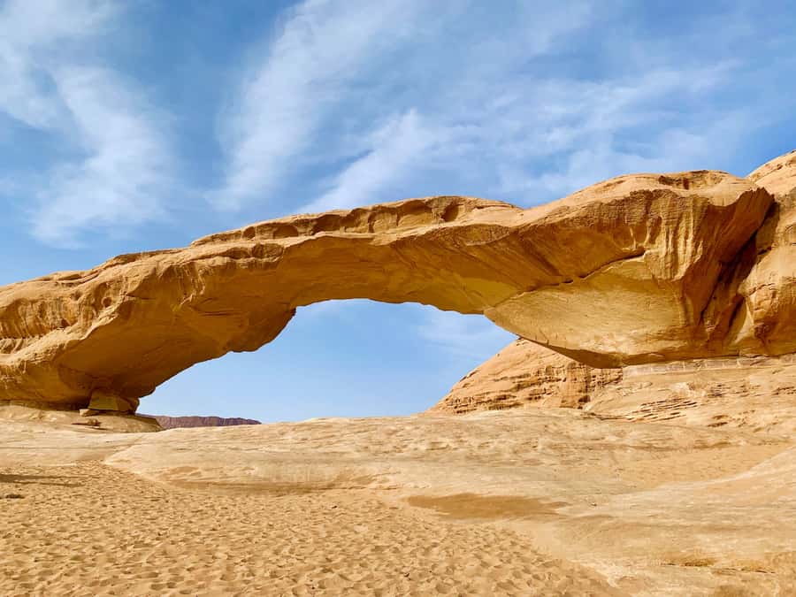 Tel Aviv: Petra & Wadi Rum 2-Day Glamping Trip with Flights - The Desert Highway and arrival at Petra