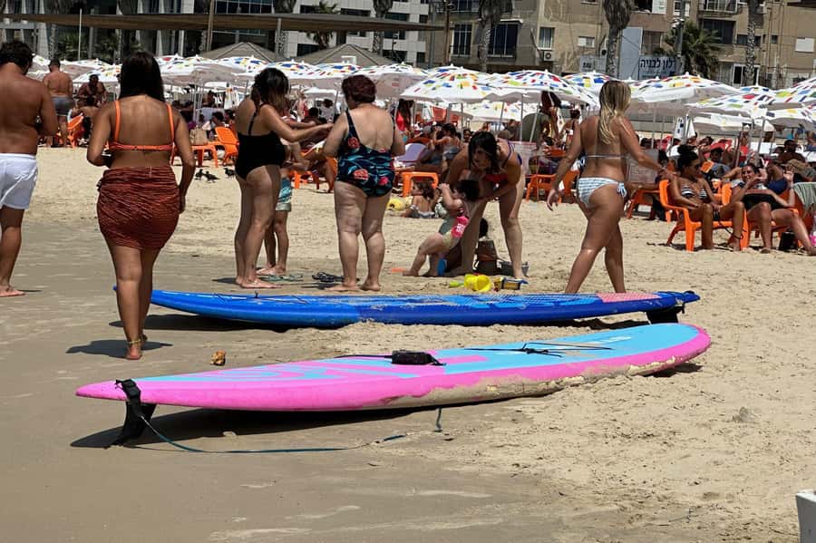Tel Aviv: Professional Surfing Lessons at Beach Club TLV - Who will enjoy this Tel Aviv surf lesson?