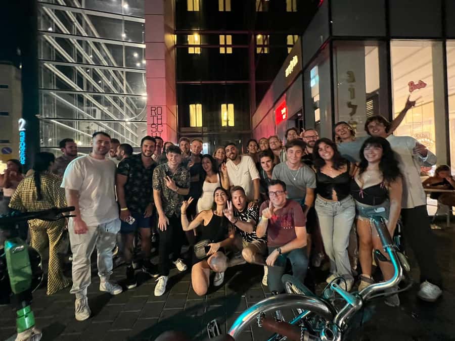 Tel Aviv: Pub Crawl and Nightlife Tour with Shots - The four-hour pace and what to expect
