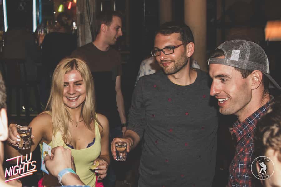Tel Aviv: Pub Crawl with 4 Stops and Free Shots - The Night at a Glance