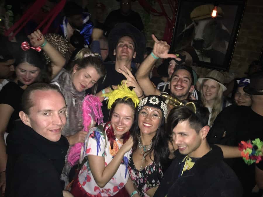 Tel Aviv: Pub Crawl with 4 Stops and Free Shots - What the Free Drinks Actually Cover