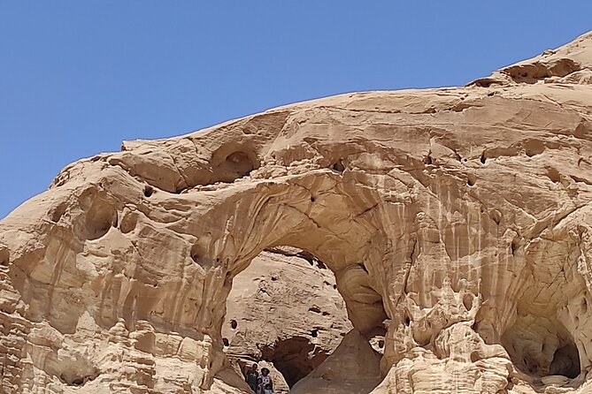 Timna park Jeep tour adventure - Rock Carvings, Tunnels, and Optional Climbing