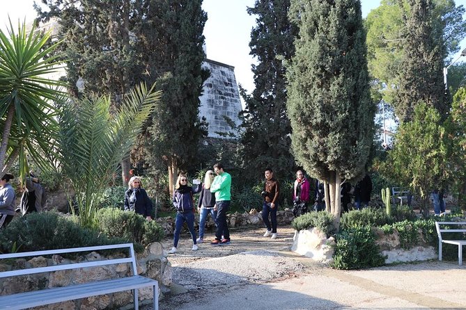 Tour From Jerusalem & Tel Aviv: Half Day Travel to Bethlehem - The guides and the feel of the day
